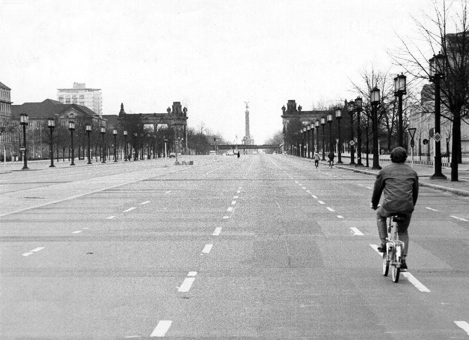 Fahrverbote, Ölkrise, Deutschland: Strasse des 17. Juni, Berlin, 25.11.1973