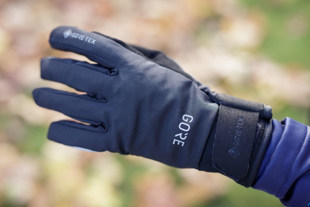 Gore C5 Gore-Tex gloves What to wear on a bike ride