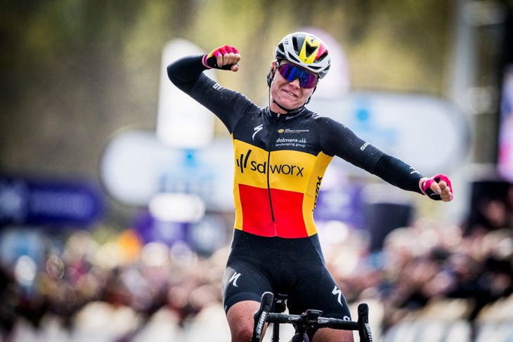 Lotte Kopecky wins the Tour of Flanders