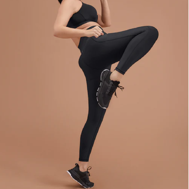 thirdlove-pocket-leggings.png